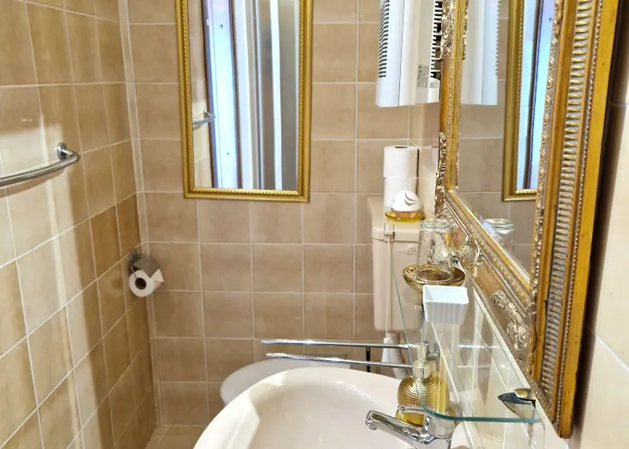 Art Ines Gostinjska kuća 3*