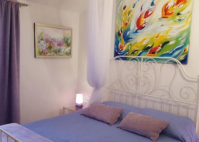 Art Ines Gostinjska kuća 3*